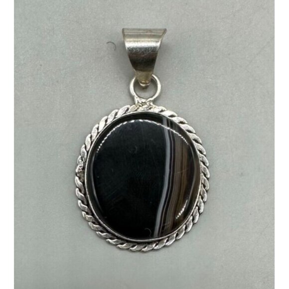 Black Agate Striped Pendant 925 Sterling Silver Oval Twisted Rope Frame 1.5" - Picture 2 of 11